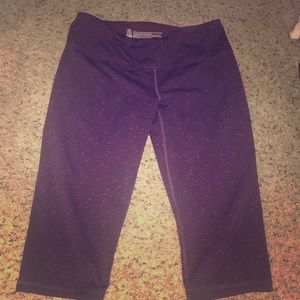 Victoria secret 3/4 leggings. Gently worn